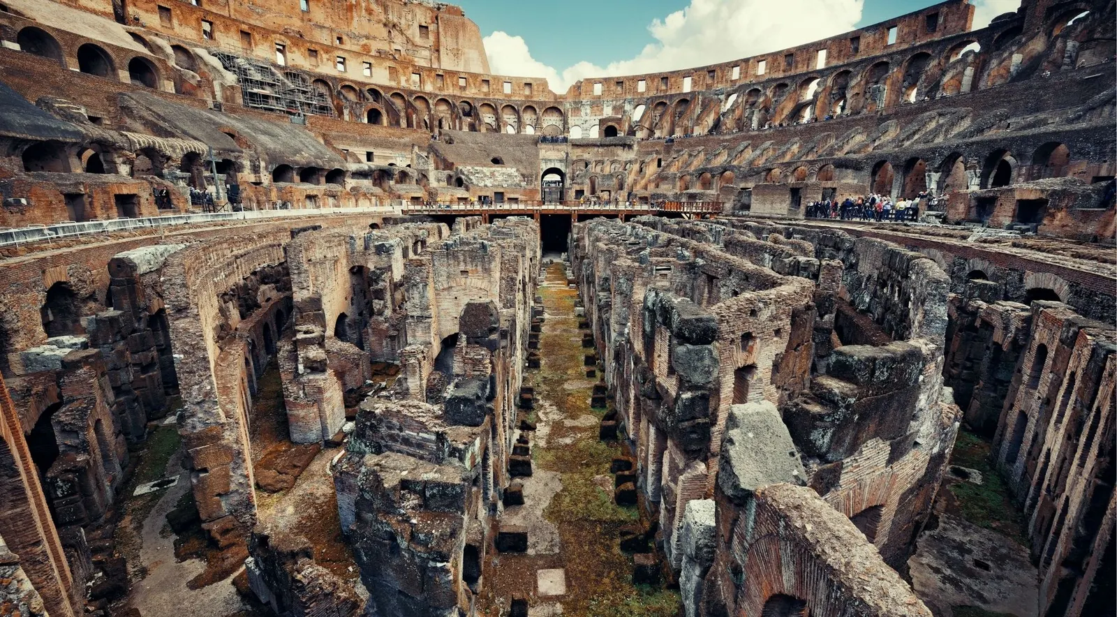 Protected passage inside the Colosseum hypogeum